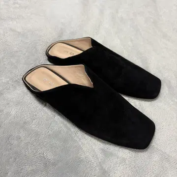 MOHI 모히 스퀘어토 슬리퍼 샌들 블랙
