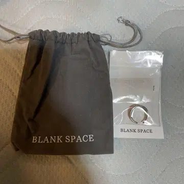 BLANK SPACE 바이컬러 이어 커프 반지 M