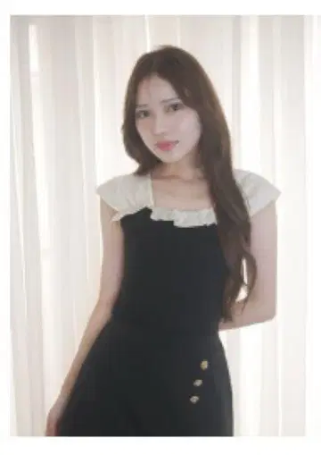 욕망과 이성, 투톤 프릴 톱