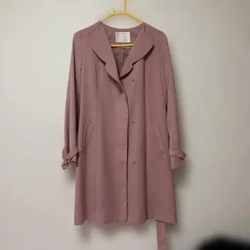 Feroux 핑크 트렌치코트
