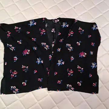 FOREVER 21 꽃무늬 가디건 블라우스 블랙