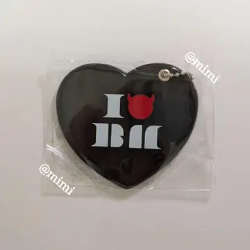 BABYMONSTER 베이비몬 타워 레코드 카페 거울