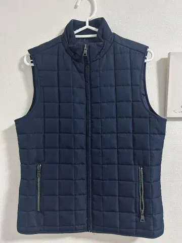바나나 리퍼블릭 네이비 퀼팅 다운 베스트