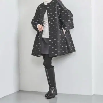[이번 시즌 미사용품] 리본 컷 자카드 코트 자켓