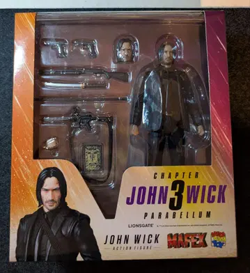 MAFEX 존 윅 챕터 3 파라베럼 에디션