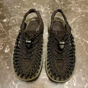 KEEN UNEEK 킨 유니크 25cm