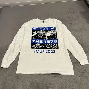 THE 1975 2023 투어 롱 T L 사이즈