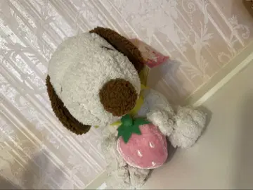 스누피 봉제 인형 핑크 딸기