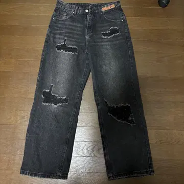 블랙 데미지 데님