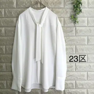 23구 블라우스 새상품급 현행 택 23구 보타이 블라우스 사이즈 40