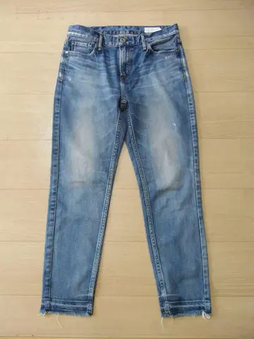 upper hights 테이퍼드 앵클 기장 데님/W24