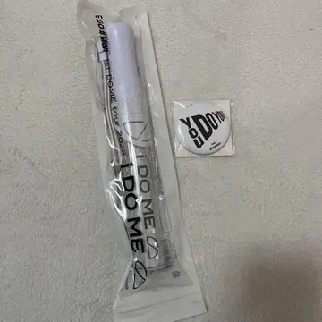 I DO ME 응원봉 & 배지 세트