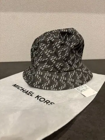 새상품 택 포함 마이클코어스 버킷햇 카키