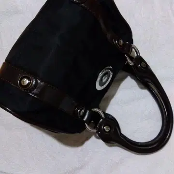 새상품 수납 가방 포함 엠포리오 아르마니 블랙 나일론 핸드백