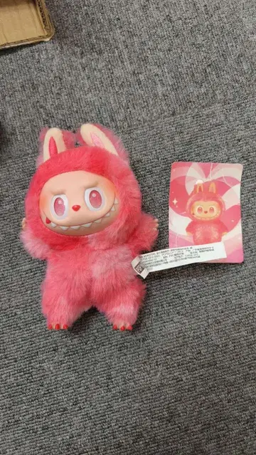 Labubu Big into Energy Love