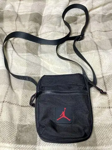JORDAN 에어 페스티벌 백 크로스 바디 숄더백 1L