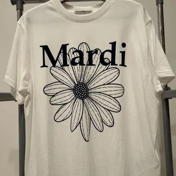 Mardi Mercredi 꽃무늬 T셔츠 아이보리