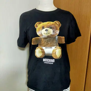 모스키노 곰 티셔츠