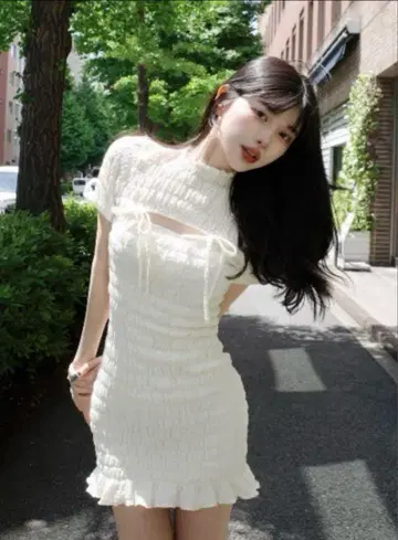 Darich 리본 셔링 미니 원피스 아이보리