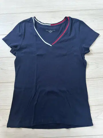 TOMMY HILFIGER 네이비 V넥 티셔츠 L