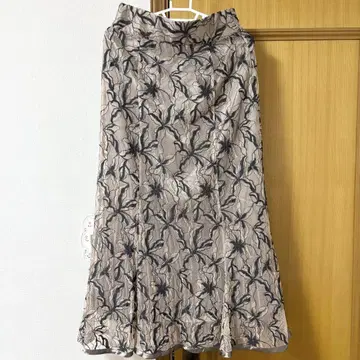 natural couture 꽃무늬 플레어 스커트 F 사이즈
