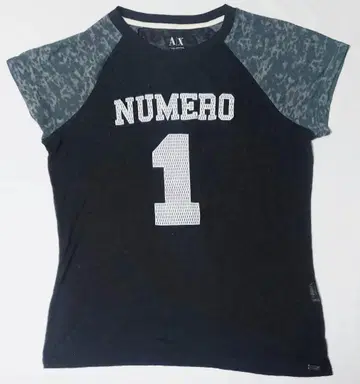 아르마니 익스체인지 NUMERO 1 제 블랙 티셔츠