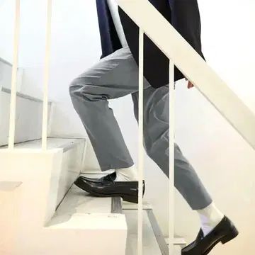 보디 와일드 슬림 레그 슬림 테이퍼드 드라이 레이온 혼방 스트레치 팬츠