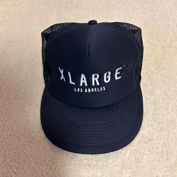 XLARGE 네이비 트러커 캡