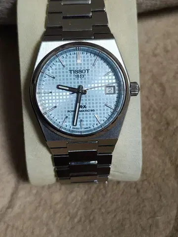 TISSOT PRX 오토매틱 아이스 블루 35mm, 뛰어난 정확성