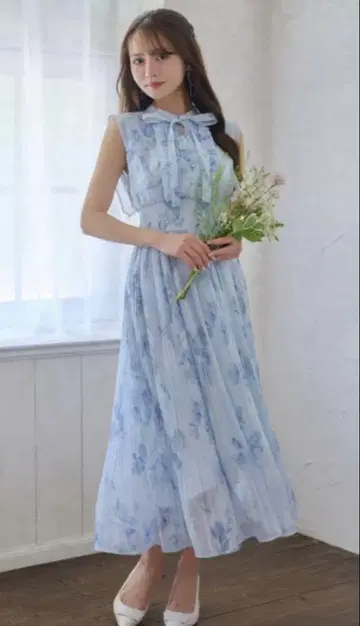 리본 포함 허리 셔링 플라워 프린트 플리츠 원피스 tocco