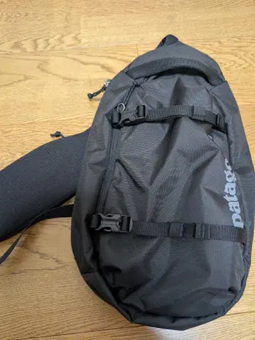 patagonia 파타고니아 아톰 슬링 8L 블랙