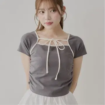 새상품 레이어드 디자인 프렌치 T Chico 차콜 그레이