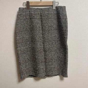 브룩스브라더스 체크 무늬 타이트 스커트