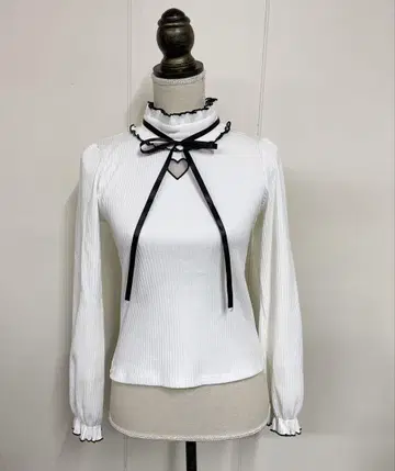 MA*RS 하트 컷아웃 골지 상의