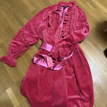 Betsey Johnson 핑크 목욕 가운 S 사이즈