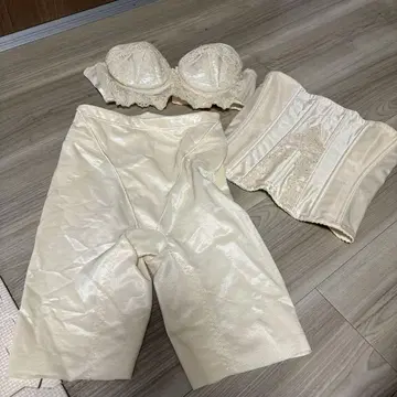 포시스앤드컴퍼니 브라이덜 이너 세트 C70 64