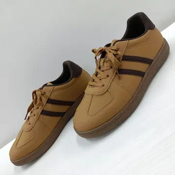 새상품 남성용 26.0cm 저먼 트레이너 스니커즈 황토색 2467