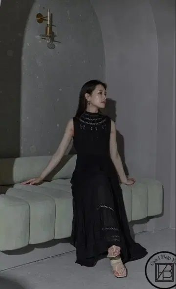 LAUBE BLANC Yoke lace tiered dress BLACK