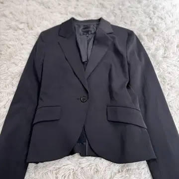 언타이틀 UNTITLED 테일러드 자켓 size 2 / 블랙 발수