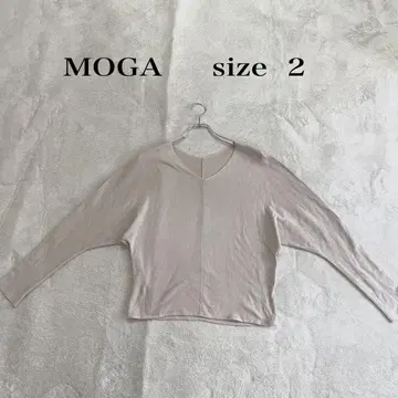 MOGA 모가 베이지 V넥 긴팔 니트 사이즈 2