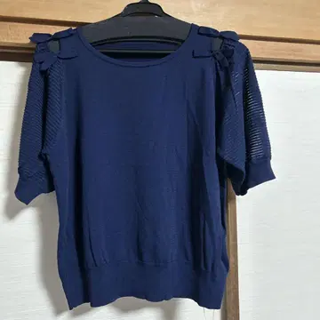 네이비 반팔 니트 상의 리본 포함