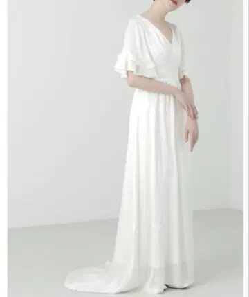 [새상품] JILL STUART 실크 새틴 벨 슬리브 드레스 질스튜어트
