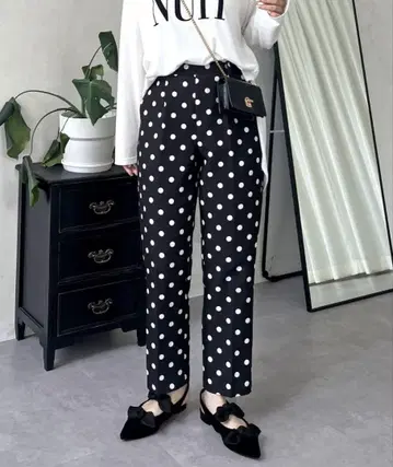 도트 무늬 블랙 슬랙스 M 사이즈