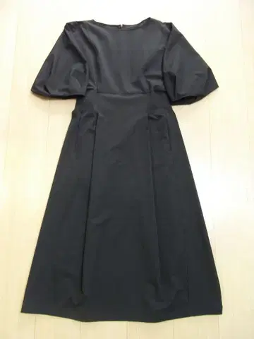 Demi-Luxe BEAMS 볼륨 슬리브 원피스/36