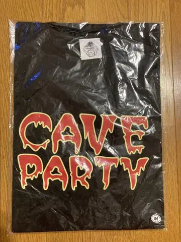 크로마뇽즈 CAVE PARTY T셔츠