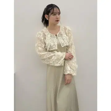 dazzlin 2피스 프릴 볼레로 원피스