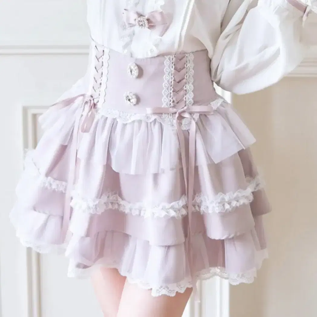 andwang ♡ Frill lace docking skirt Frill lace docking skirt