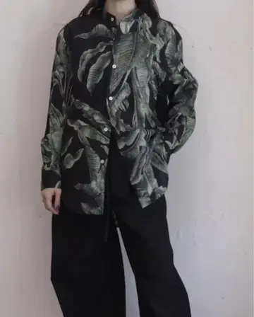 크리스타 세야 셔츠