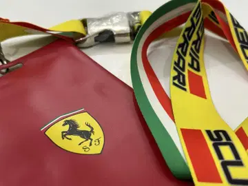 특가 새상품 페라리 Ferrari 티켓 카드 홀더 스트랩1