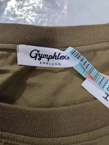Gymphlex 카키 반팔 티셔츠 포켓 부착